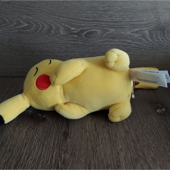 Pokemon Center Sleeping Pikachu Plush - Picture 4 of 6